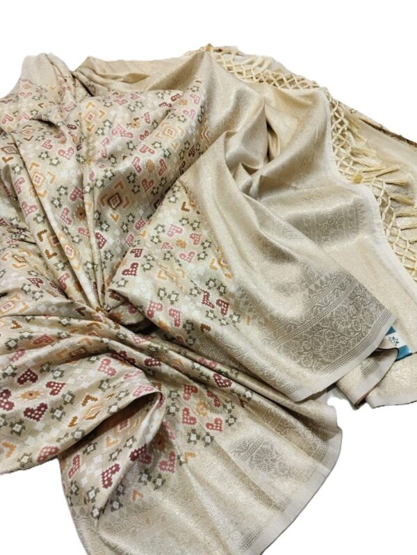 Off White Kanjivaram Silk Saree