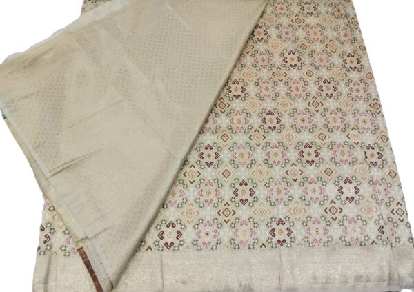 Off White Kanjivaram Silk Saree