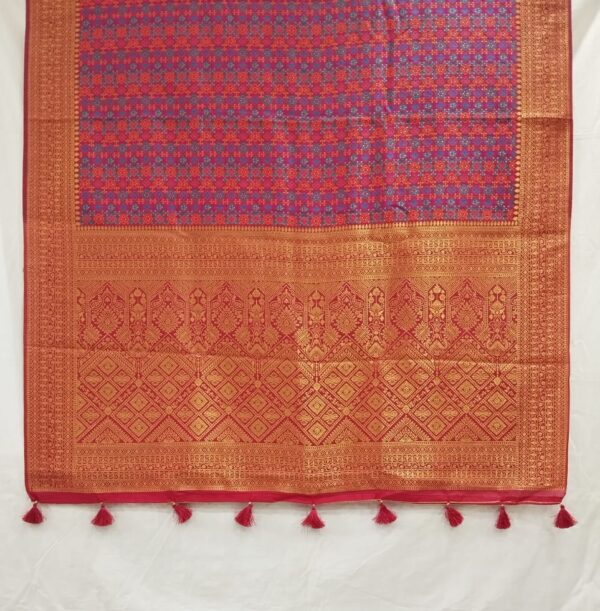 Fuchsia Handloom Banarasi Silk Saree