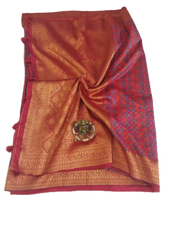 Fuchsia Handloom Banarasi Silk Saree