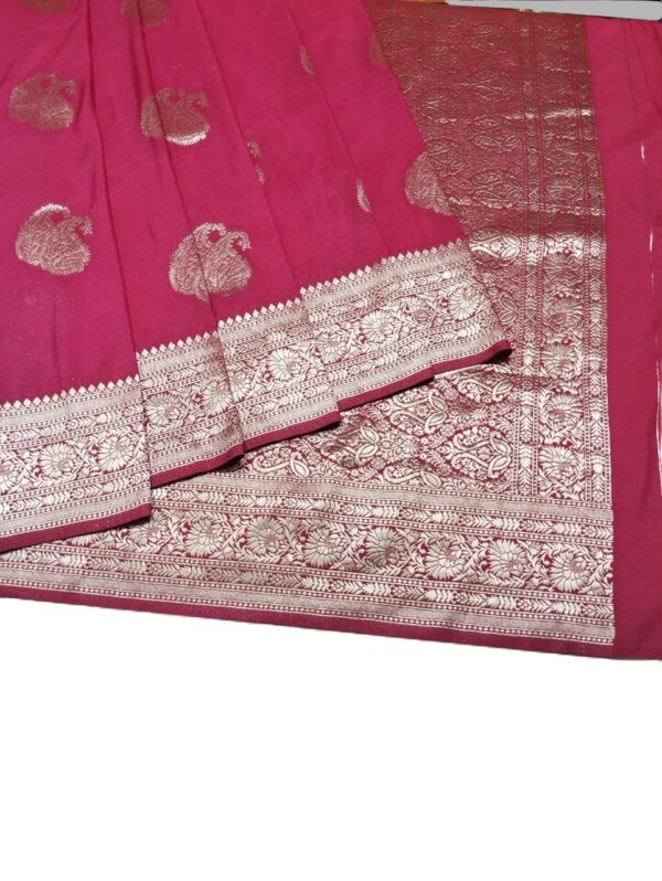 Magenta Handloom Banarasi Silk Saree