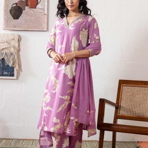 Lilac Stitched Suit With Dupatta